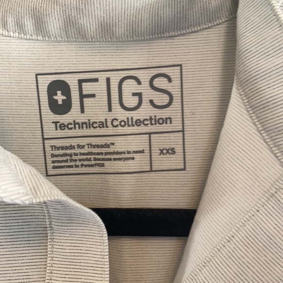 Figs Space Grey Rafaela scrubs top - Picture 4 of 4